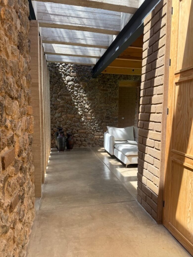 Modern Adobe Residence in Historic Malinalco - Malinalco, Mexico