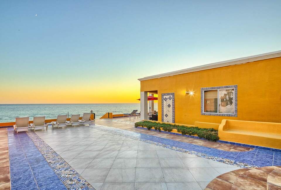 Exquisite Beachfront Escape in Las Conchas - Puerto Penasco, Mexico