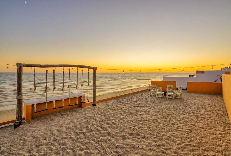 Exquisite Beachfront Escape in Las Conchas - Puerto Penasco, Mexico