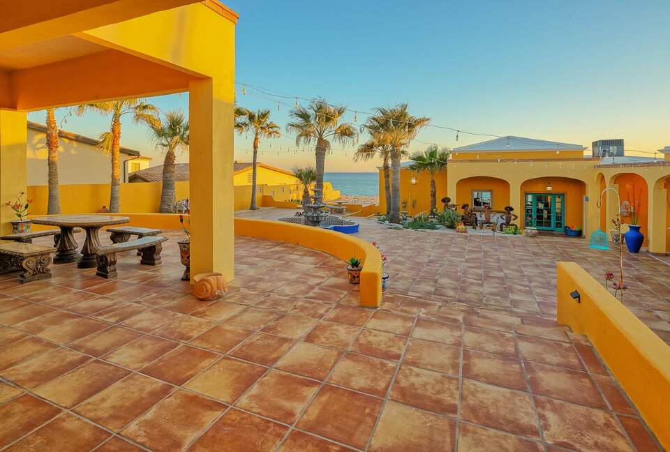 Exquisite Beachfront Escape in Las Conchas - Puerto Penasco, Mexico