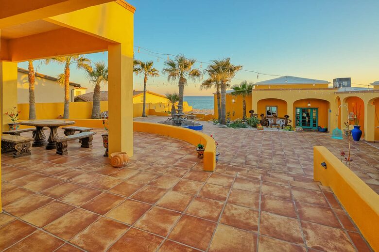 Exquisite Beachfront Escape in Las Conchas - Puerto Penasco, Mexico
