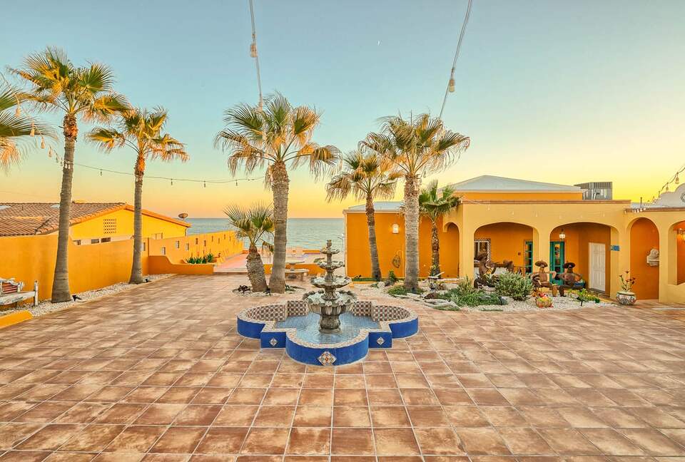 Exquisite Beachfront Escape in Las Conchas - Puerto Penasco, Mexico