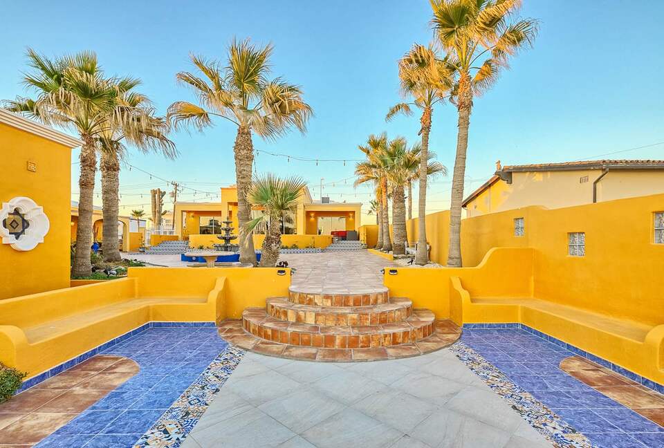 Exquisite Beachfront Escape in Las Conchas - Puerto Penasco, Mexico