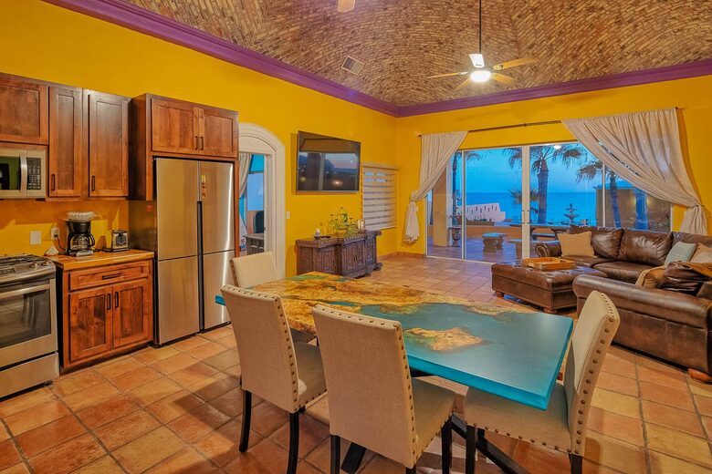 Exquisite Beachfront Escape in Las Conchas - Puerto Penasco, Mexico