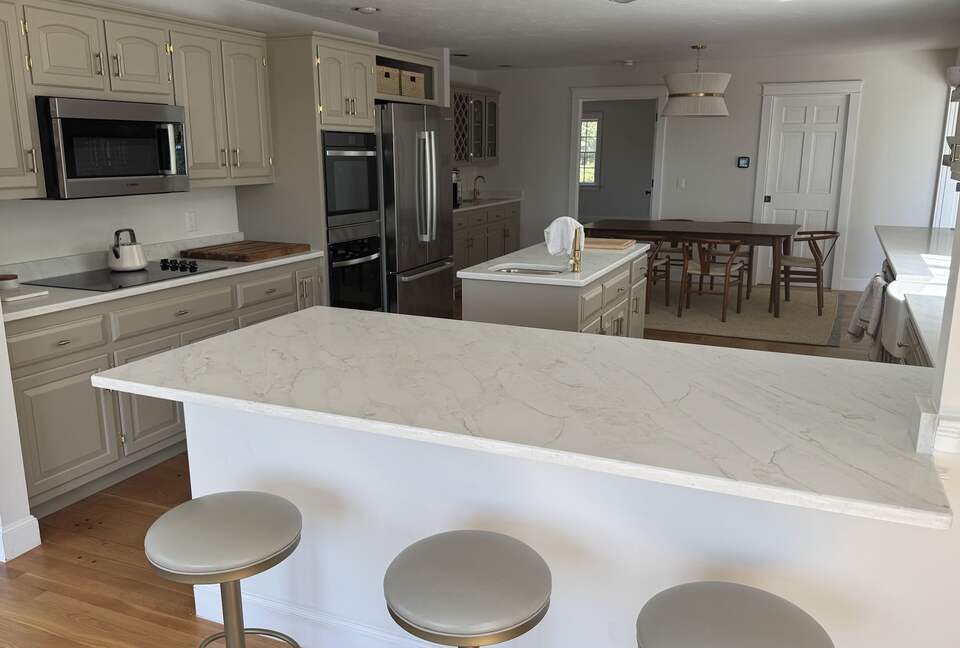 Cape Cod Elegance with Sunset Views over the Bay - Falmouth, Massachusetts