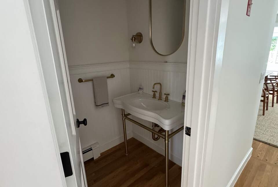 Cape Cod Elegance with Sunset Views over the Bay - Falmouth, Massachusetts