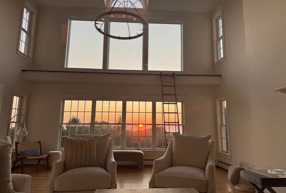 Cape Cod Elegance with Sunset Views over the Bay - Falmouth, Massachusetts