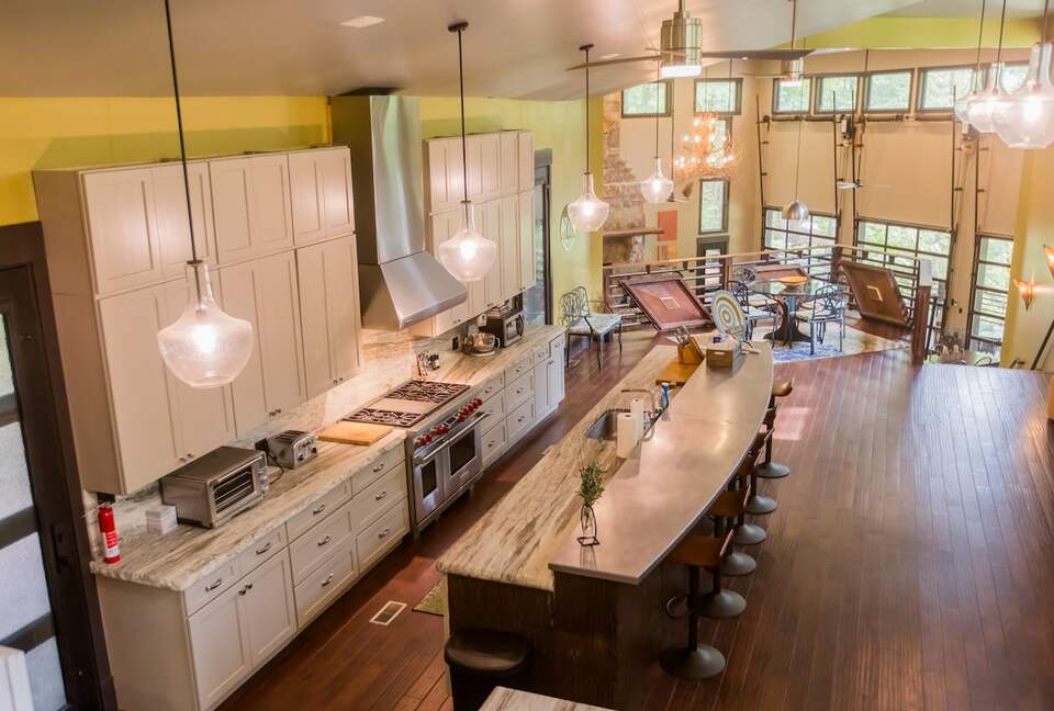 Architectural Retreat with Panoramic Views - Huddleston, Virginia