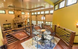 Architectural Retreat with Panoramic Views - Huddleston, Virginia