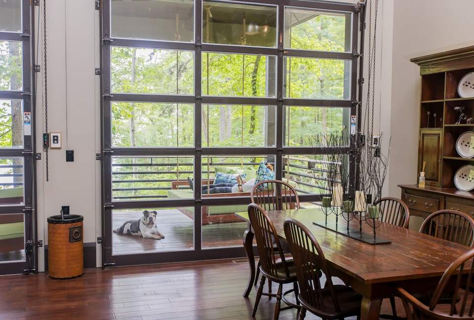 Architectural Retreat with Panoramic Views - Huddleston, Virginia