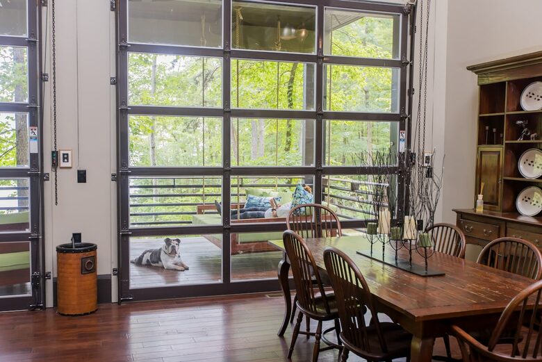 Architectural Retreat with Panoramic Views - Huddleston, Virginia