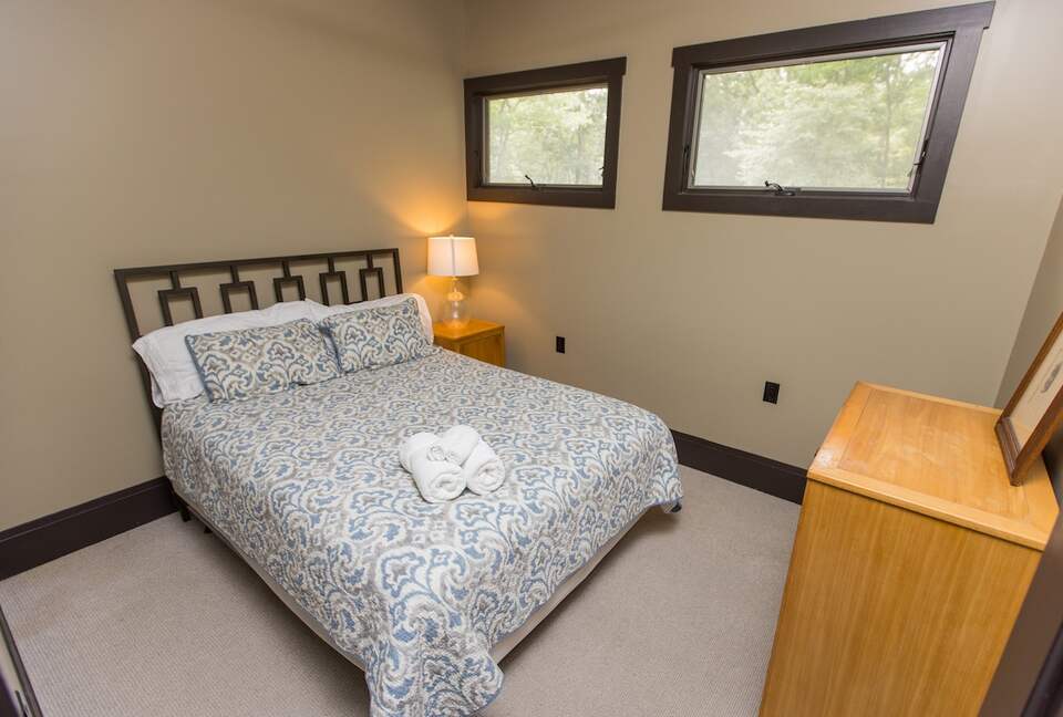 Architectural Retreat with Panoramic Views - Huddleston, Virginia