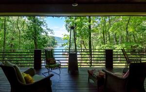 Architectural Retreat with Panoramic Views - Huddleston, Virginia