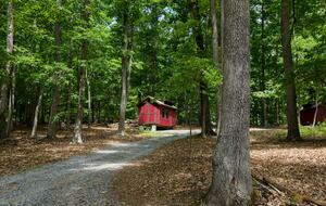 Architectural Retreat with Panoramic Views - Huddleston, Virginia