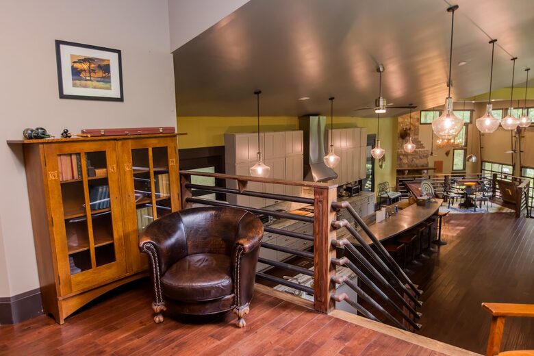 Architectural Retreat with Panoramic Views - Huddleston, Virginia