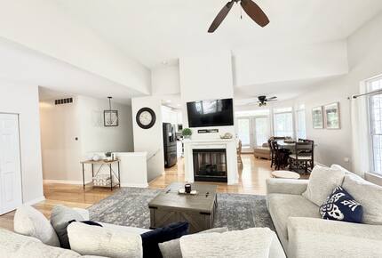 Peaceful Lake of the Ozarks Retreat with Wraparound Porch - Sunrise beach, Missouri