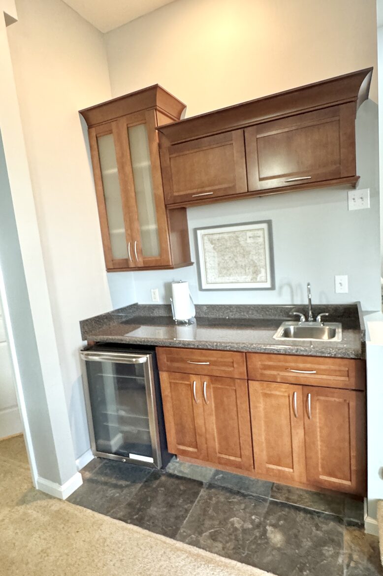 Peaceful Lake of the Ozarks Retreat with Wraparound Porch - Sunrise beach, Missouri