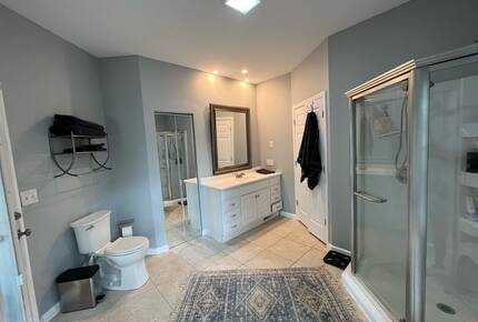 Primary full bathroom