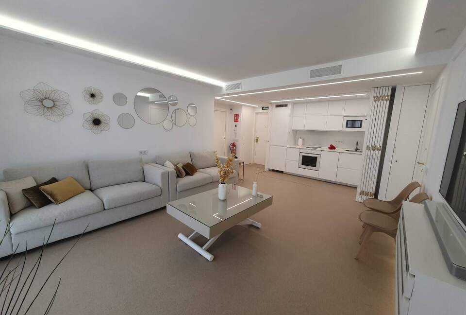 Charming Apartment on Marbella’s Golden Mile - Marbella, Spain