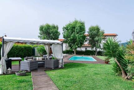 Refined Farmhouse with Private Gardens - Castelnuovo Magra, Italy