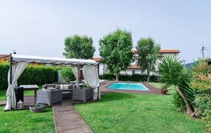 Refined Farmhouse with Private Gardens - Castelnuovo Magra, Italy