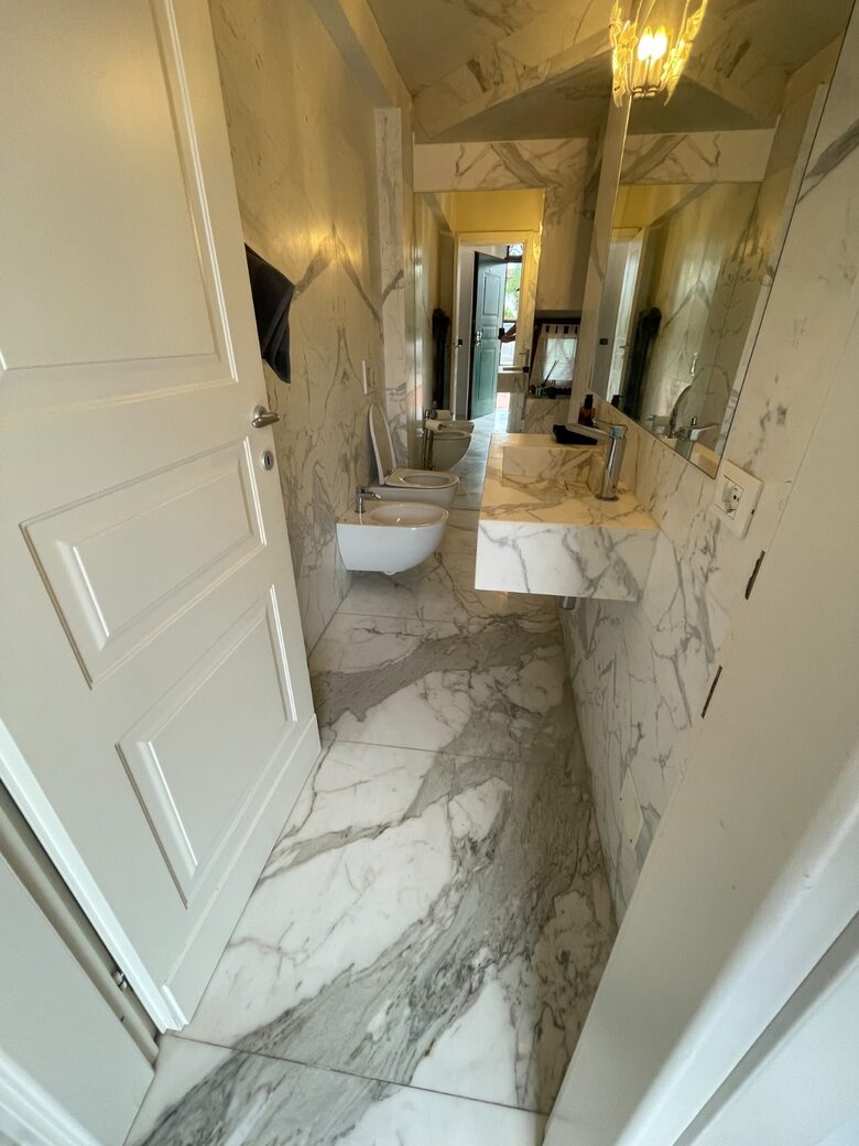 Refined Farmhouse with Private Gardens - Castelnuovo Magra, Italy