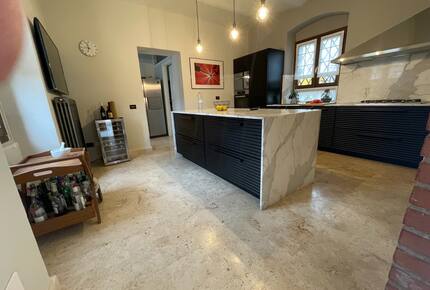 Refined Farmhouse with Private Gardens - Castelnuovo Magra, Italy