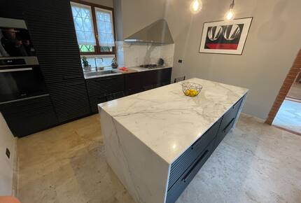 Refined Farmhouse with Private Gardens - Castelnuovo Magra, Italy