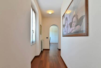 Refined Farmhouse with Private Gardens - Castelnuovo Magra, Italy