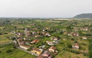 Refined Farmhouse with Private Gardens - Castelnuovo Magra, Italy