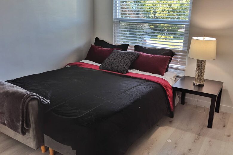 Bedroom 3 - Office with Queen Convertible Sofa