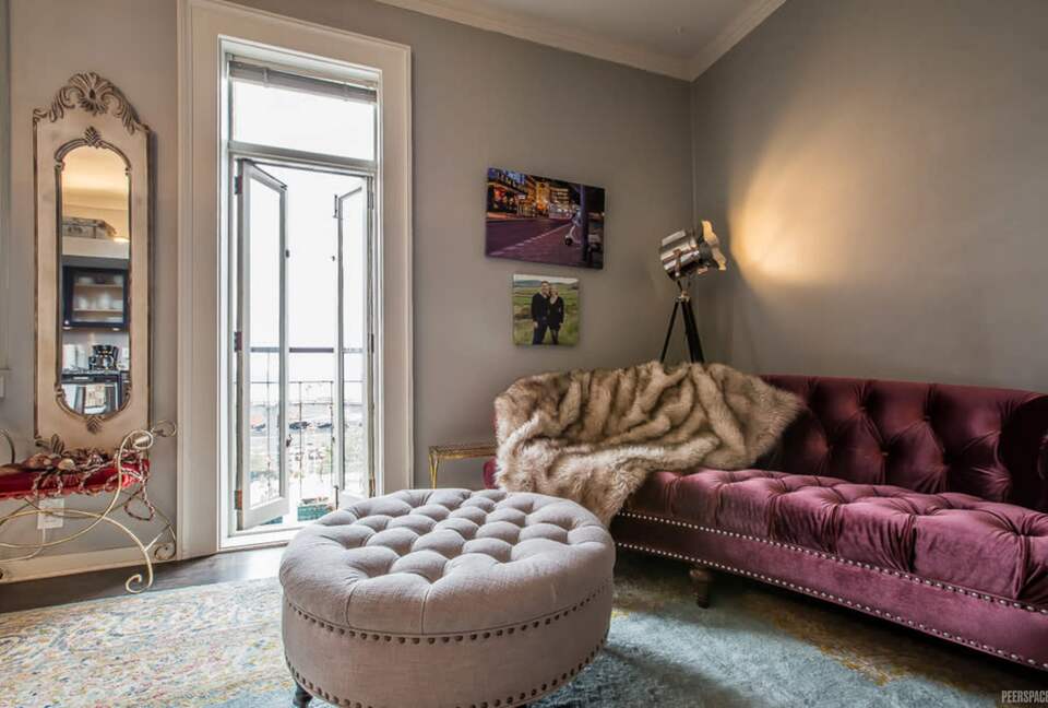 Chic Downtown Seattle Loft with Vintage Charm - Seattle, Washington