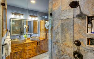 Rustic-Modern Mountain Haven near Waterfalls, Trails & Lake Glenville - Welcome to Fox and Fern Lodge - Glenville, North Carolina