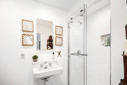 Victorian Coastal Elegance in Barnegat Light - Barnegat Light, New Jersey