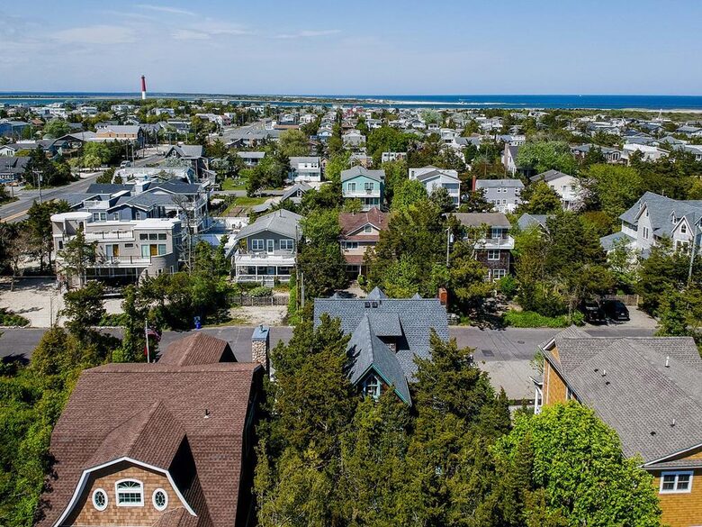 Victorian Coastal Elegance in Barnegat Light - Barnegat Light, New Jersey