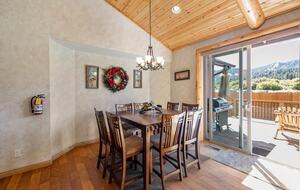 Cozy Big Bear Escape with Hot Tub & Game Room - Big Bear Lake, California