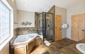 Cozy Big Bear Escape with Hot Tub & Game Room - Big Bear Lake, California