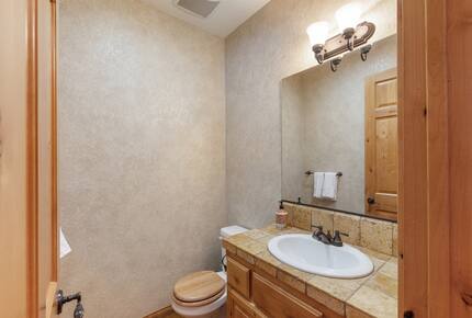 Cozy Big Bear Escape with Hot Tub & Game Room - Big Bear Lake, California