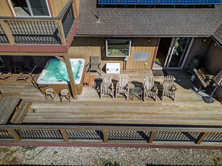Cozy Big Bear Escape with Hot Tub & Game Room - Big Bear Lake, California