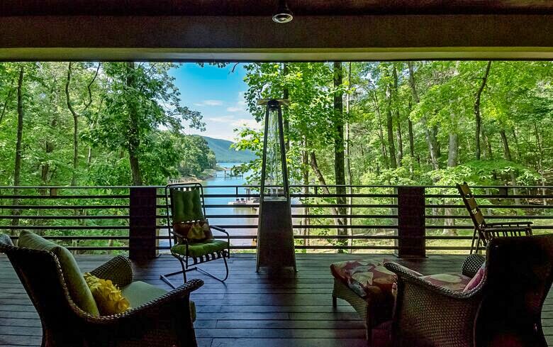 Architectural Retreat with Panoramic Views - Huddleston, Virginia
