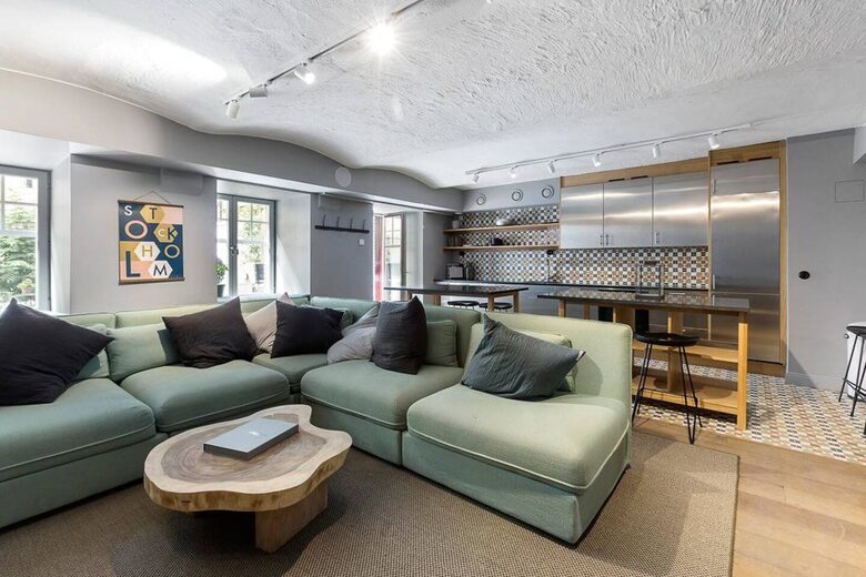 Charming City Retreat with Award-Winning Courtyard - Stockholm, Sweden