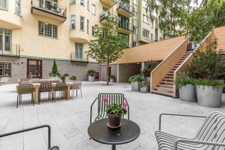 Charming City Retreat with Award-Winning Courtyard - Stockholm, Sweden