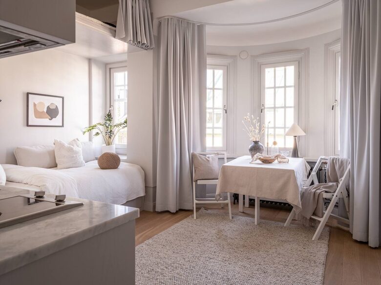 Charming City Retreat with Award-Winning Courtyard - Stockholm, Sweden