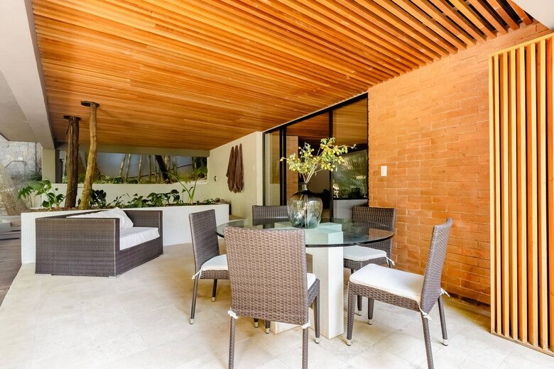 Refined Residence Overlooking Avándaro’s Waterfall - Avandaro, Mexico