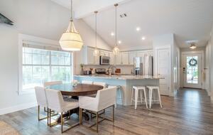 Walkable Charming Coastal Retreat in Santa Rosa - Santa Rosa Beach, Florida