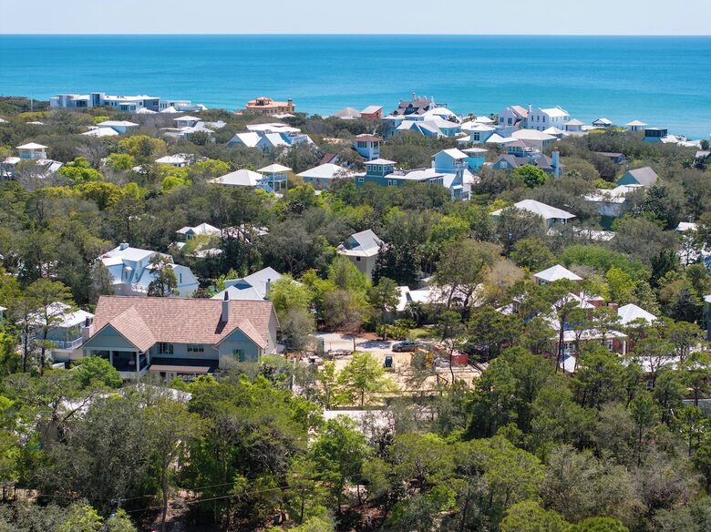 Walkable Charming Coastal Retreat in Santa Rosa - Santa Rosa Beach, Florida