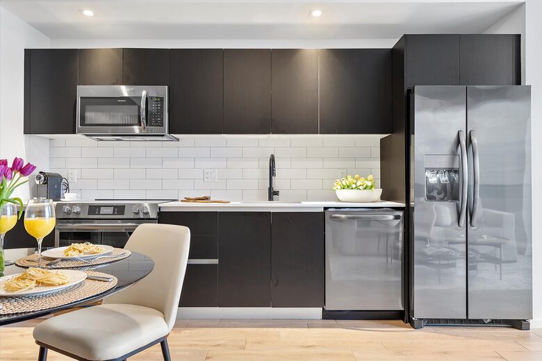 Stylish Miami Apartment with Resort Amenities & Bay Views - Miami, Florida