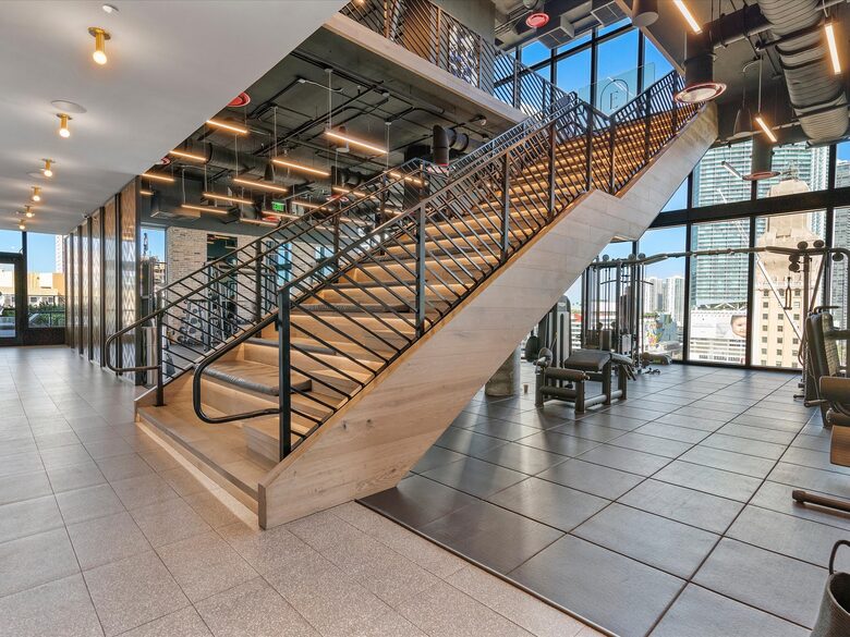 Stylish Miami Apartment with Resort Amenities & Bay Views - Miami, Florida