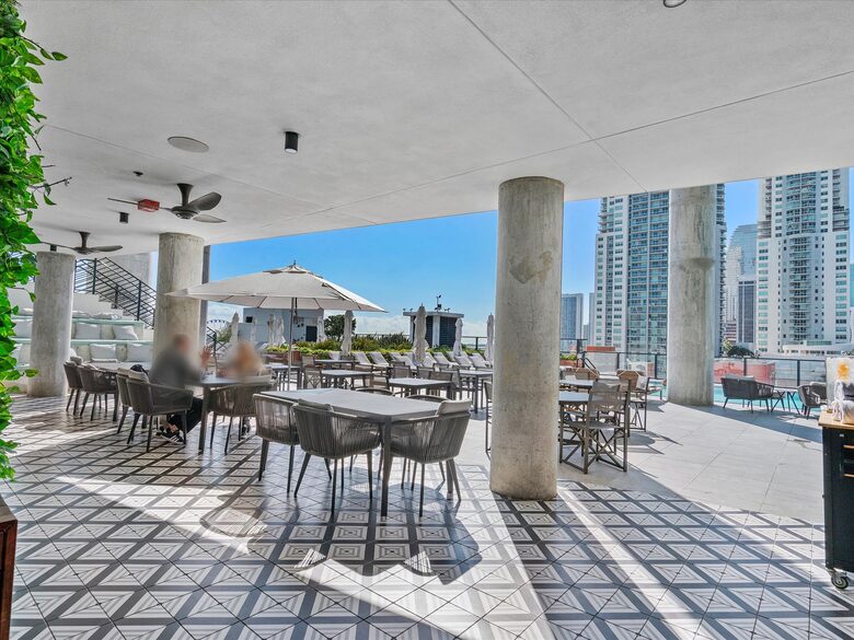 Stylish Miami Apartment with Resort Amenities & Bay Views - Miami, Florida
