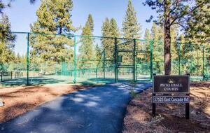 Inviting Central Oregon Escape - Sunriver, Oregon